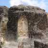 [Panna Mária vytesaná do skaly (výška cca 4 metre)]
